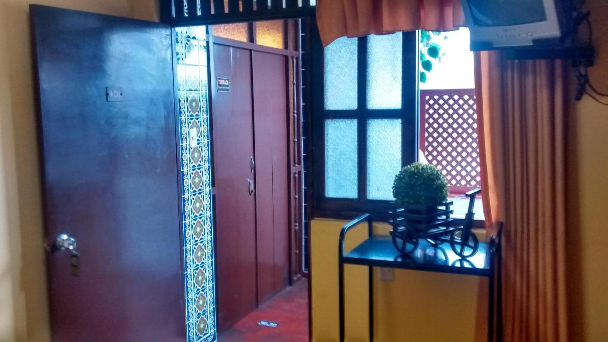 Hostal Iquique Лима Стая снимка