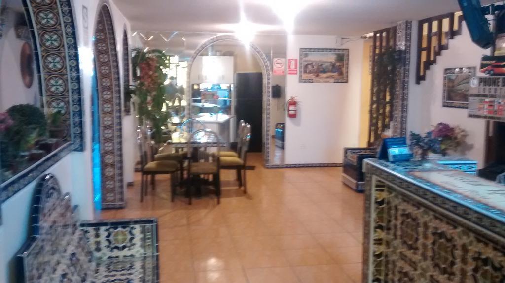 Hostal Iquique Лима Екстериор снимка